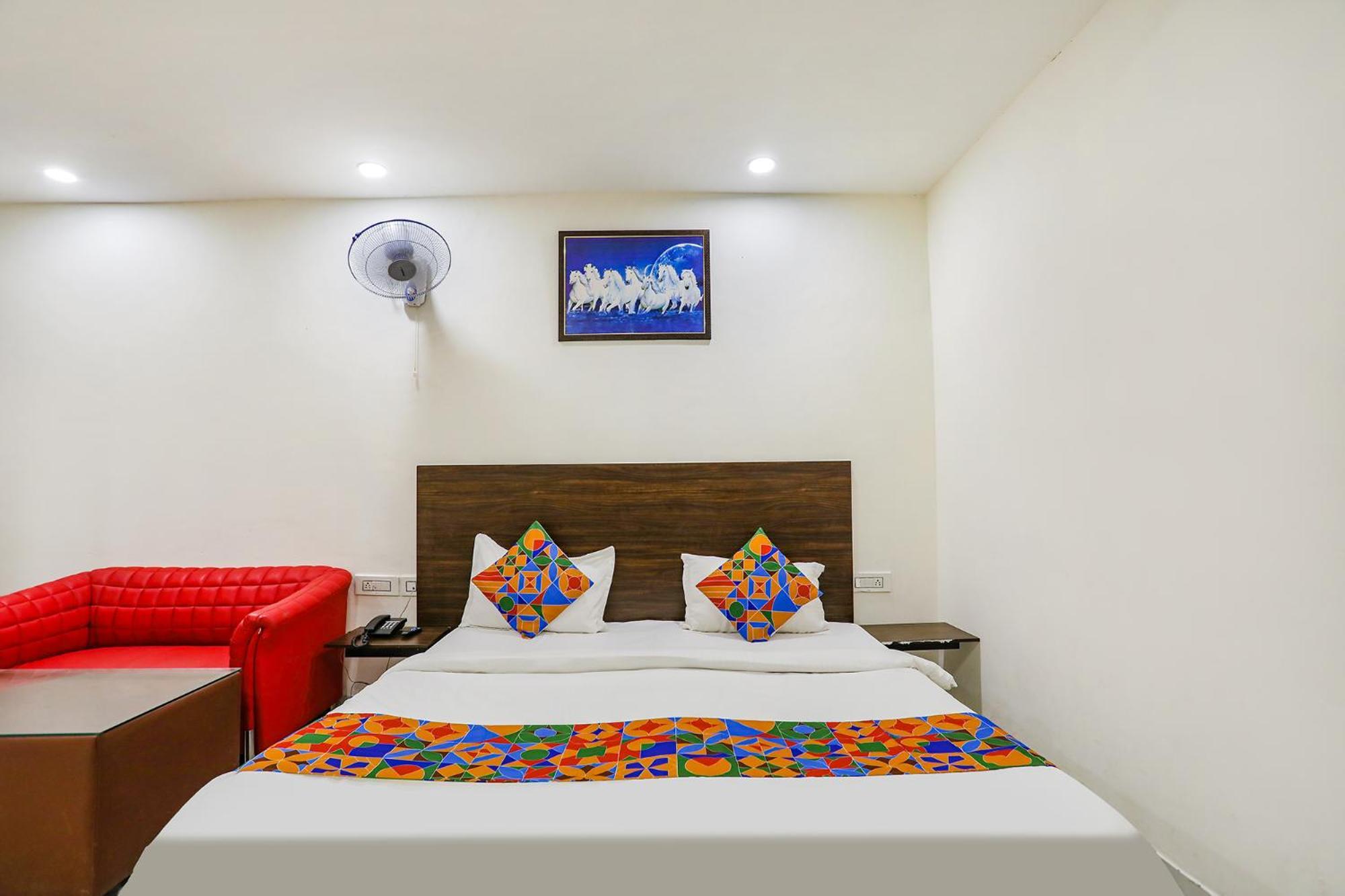 Fabhotel Kinsfolk Ghaziabad Exterior photo